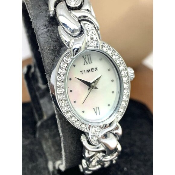 Timex Women's Watch TW2T49700 Quartz Mother of Pearl Silver Steel Oval Petite - Picture 12 of 13